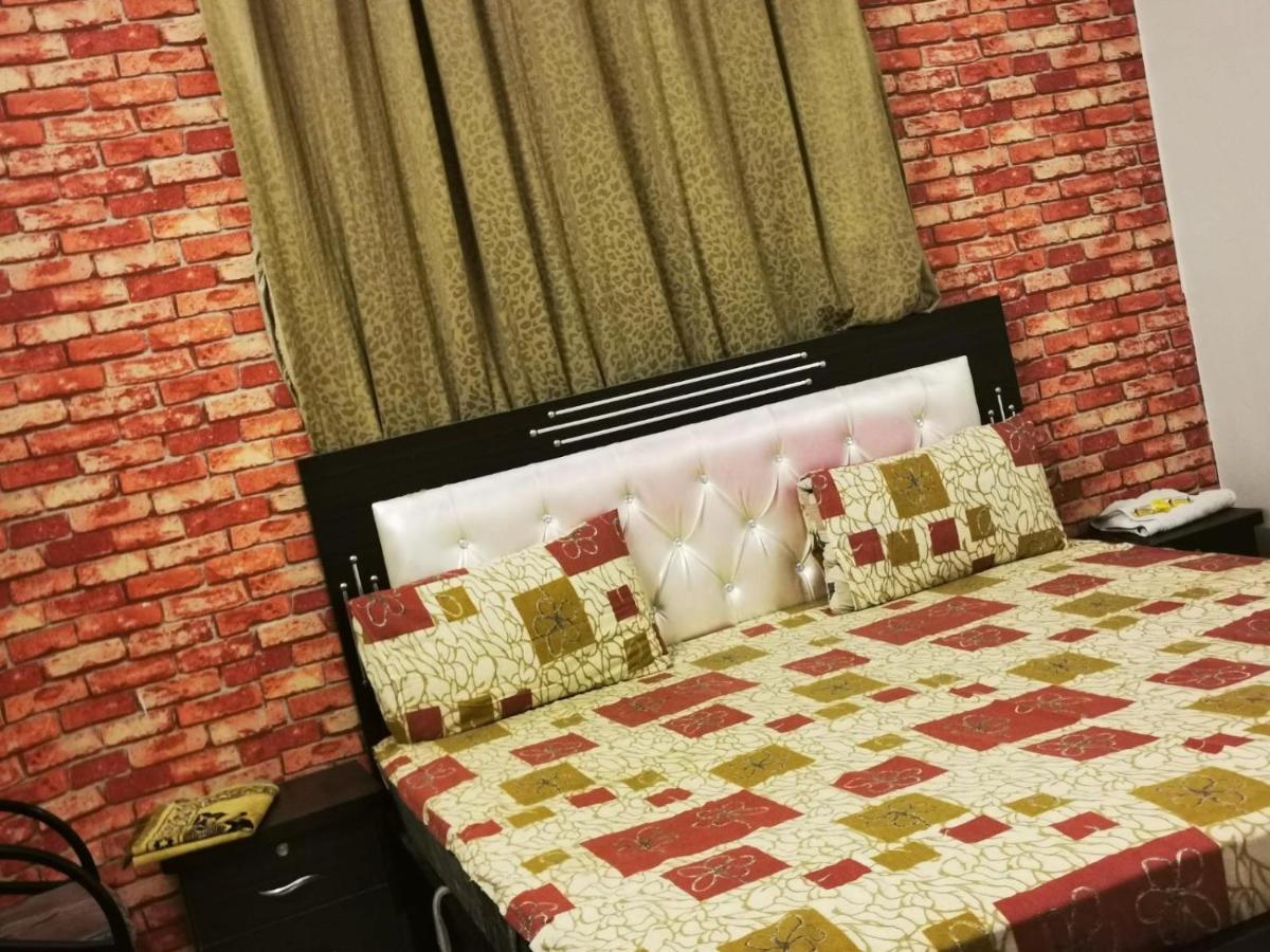 Gulshan Guest House Karachi Exterior photo